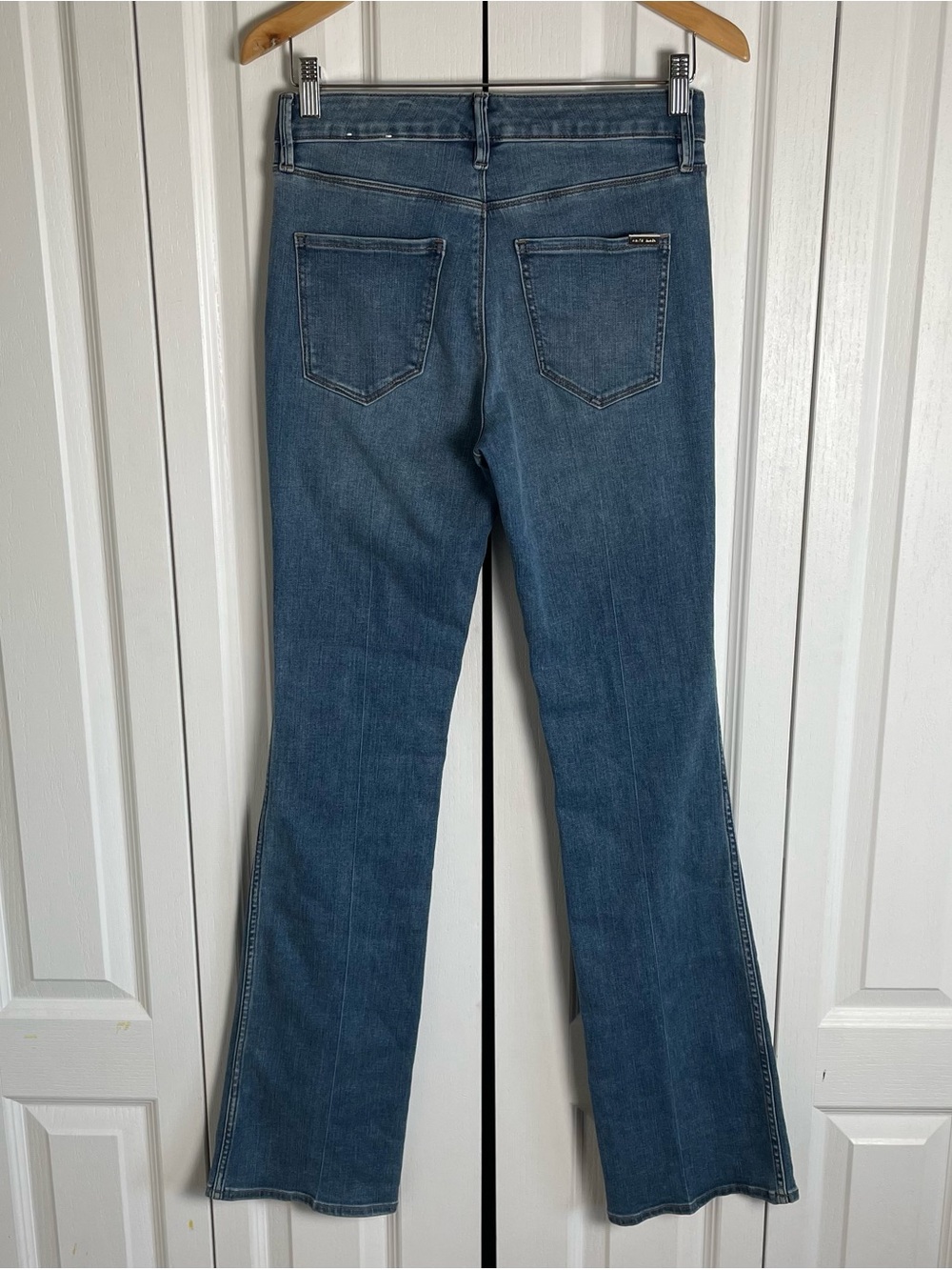 White House Black Market Everyday Soft Skinny Flare Jeans Womens 4L Blue Stretch - Picture 4 of 13